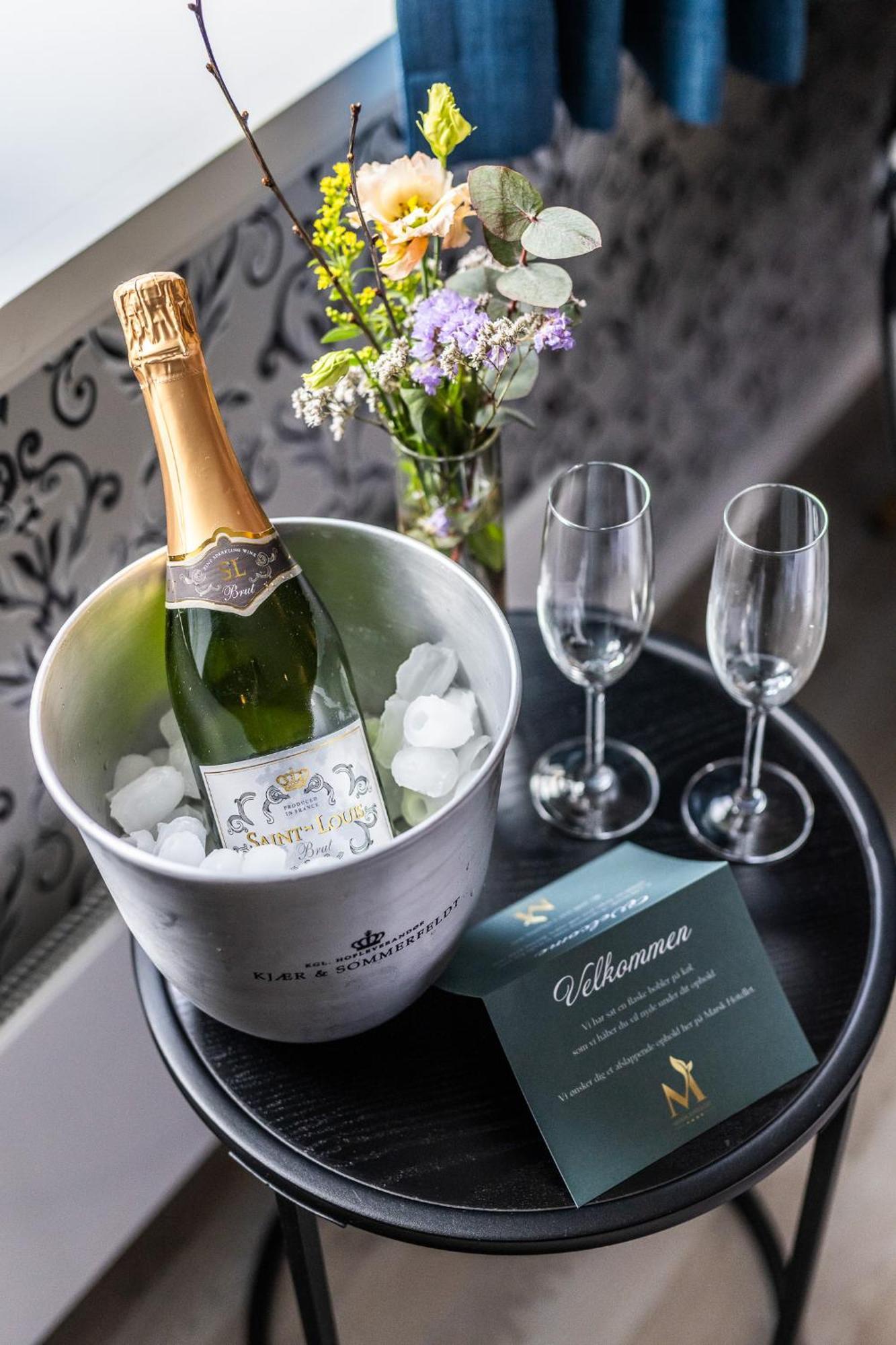 Marsk Hotellet Højer Екстериор снимка